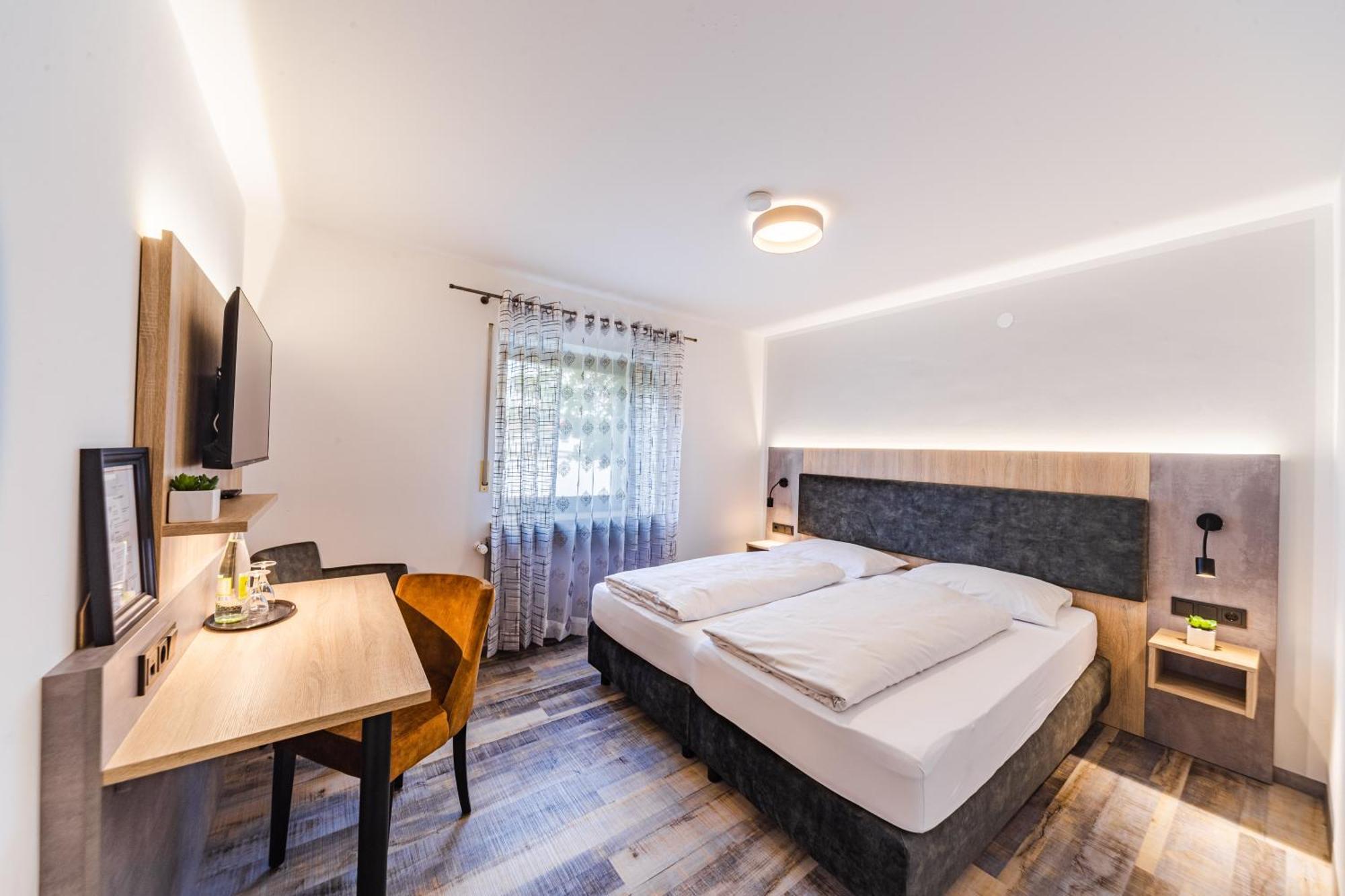Hotel Franken Форхгайм Номер фото